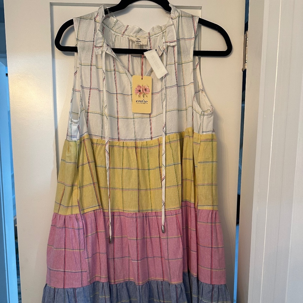 Entro Layers Sleeveless Mini Dress Size Large